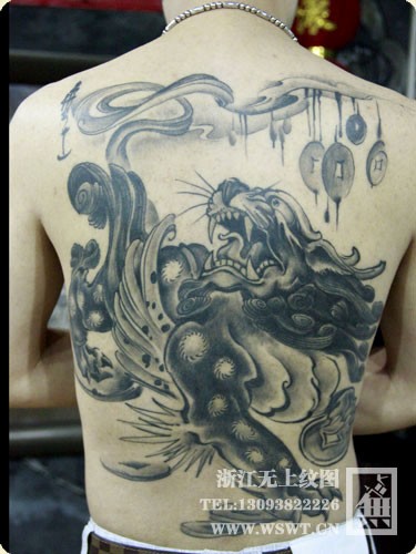 霸气满背纹身-含水墨风