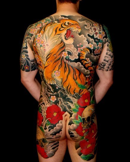 luca ortis传统满背纹身作品