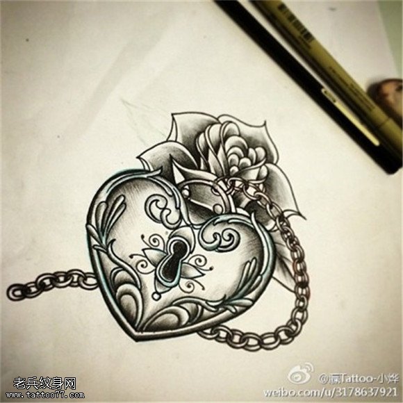 爱心锁玫瑰花纹身手稿图案