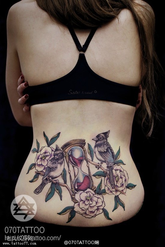 时间之沙漏花朵百灵鸟纹身图案