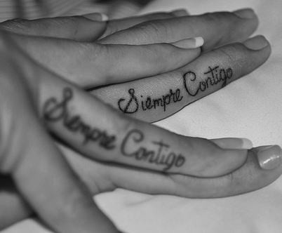 情侣手指唯美漂亮的英文纹身