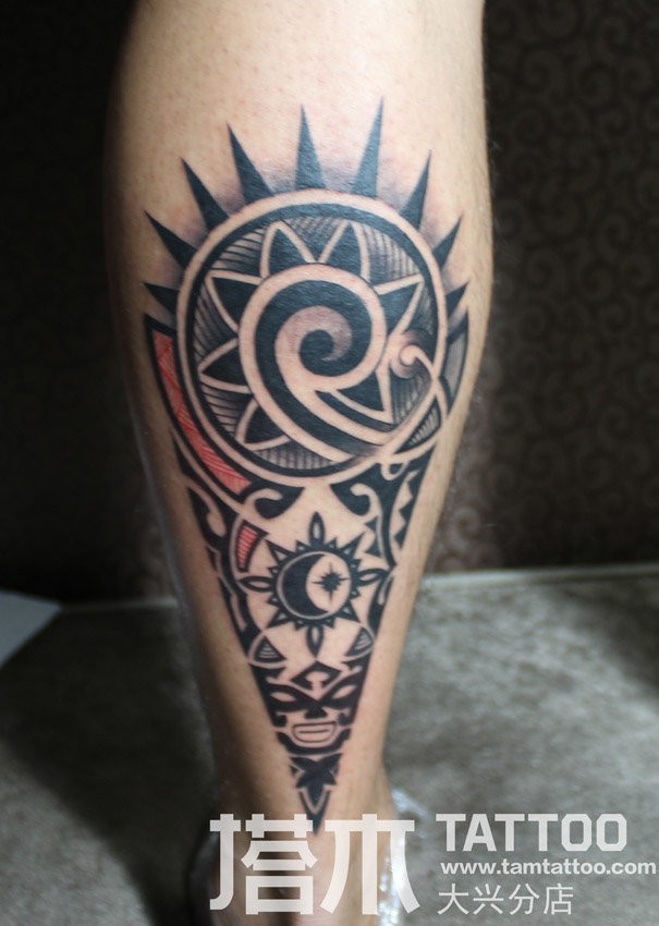 小腿后侧玛雅图腾纹身