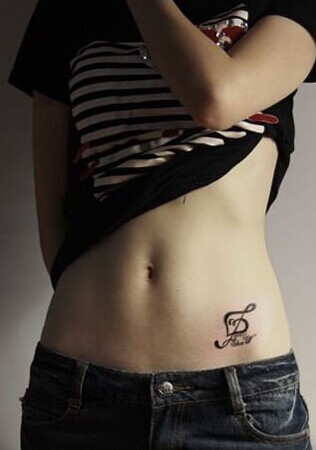小纹身有着大诱惑