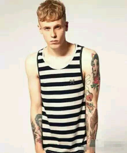 欧美帅哥引领花臂潮流