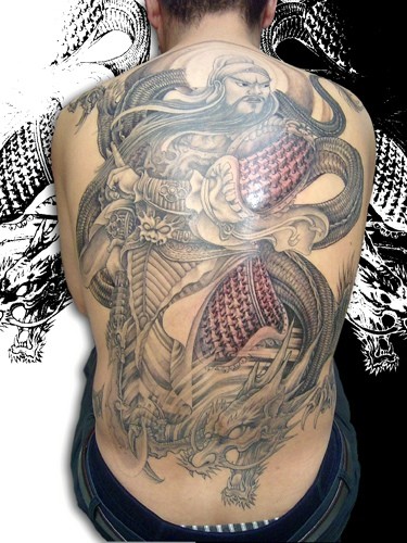 超级经典的满背关公降龙纹身