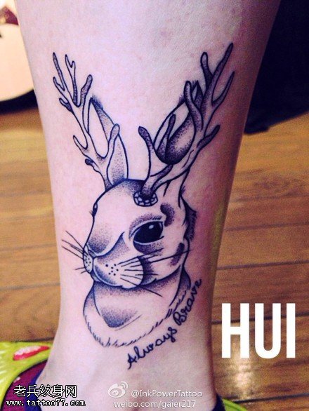 腿部兔子羚羊纹身图案