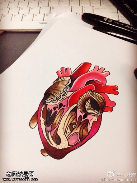 彩色心脏纹身手稿图片