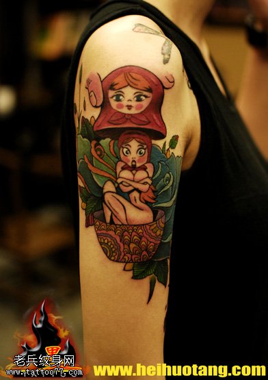 胳膊二次元超萌俄罗斯娃娃纹身图案