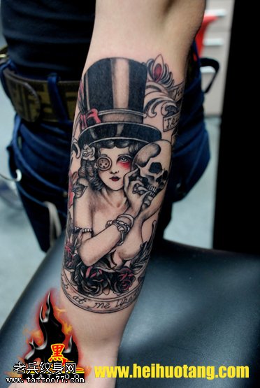 蒸汽朋克扑克妩媚女郎纹身图案