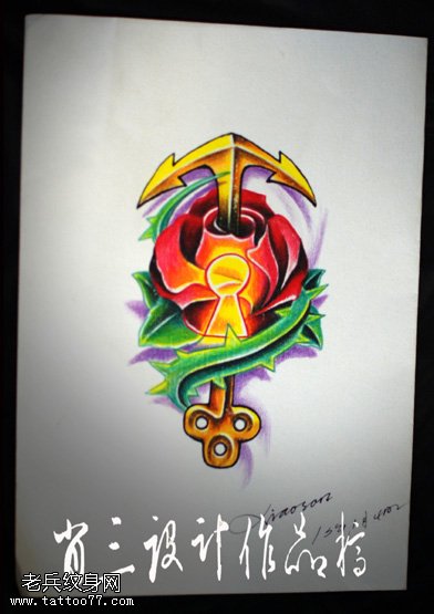 花朵黄金锚纹身图案