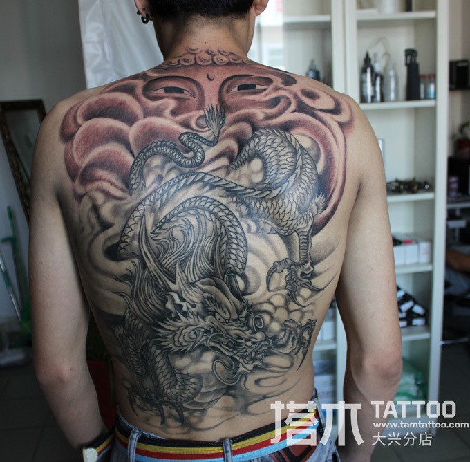 满背纹身佛像纹身龙纹身图案