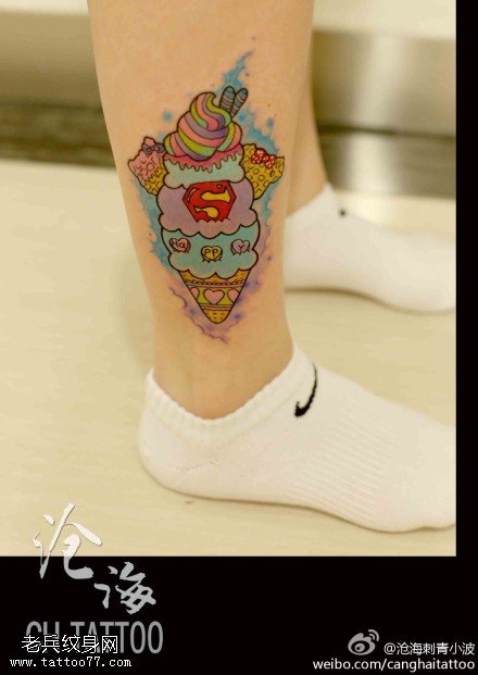 脚踝彩色超人冰淇淋纹身图片