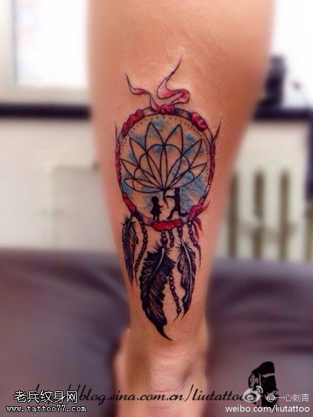 腿部彩色捕梦网纹身图片