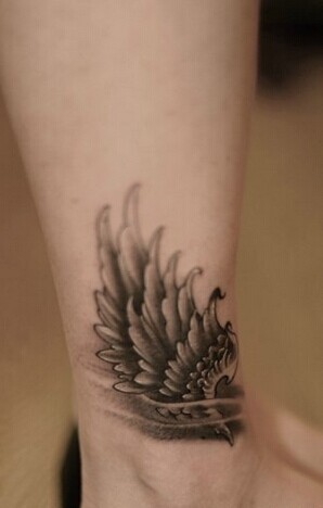 每个人都渴望一双翅膀带我们飞翔