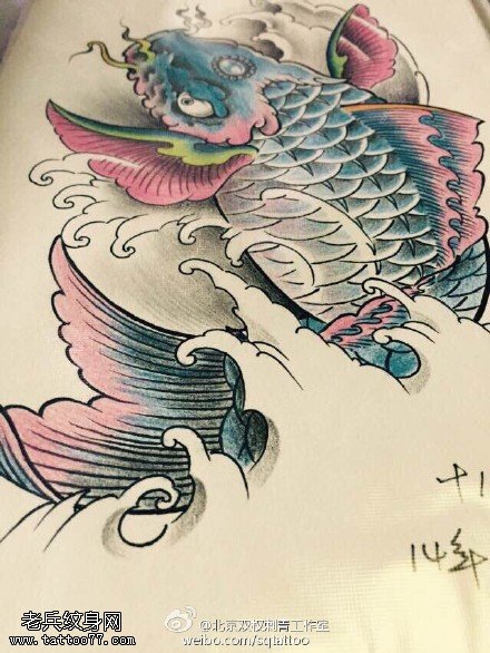 彩色鲤鱼纹身手稿图案