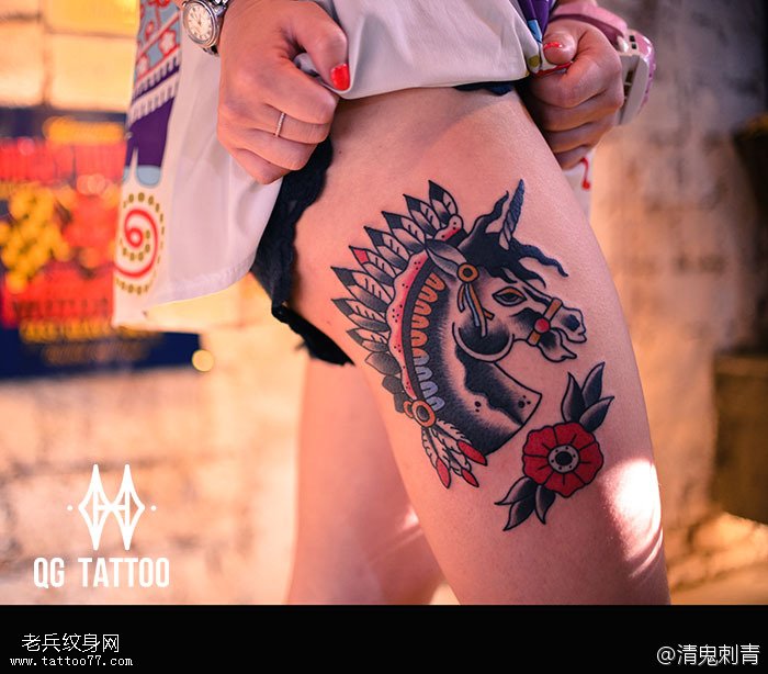 印第安风格独角兽花朵纹身图案