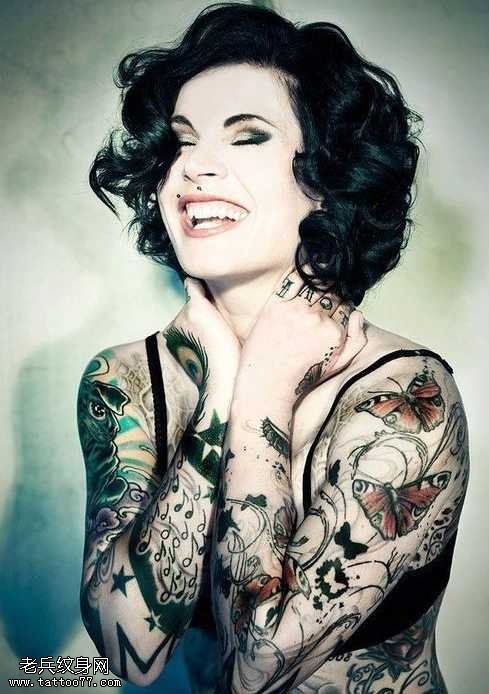 花臂彩色纹身图案