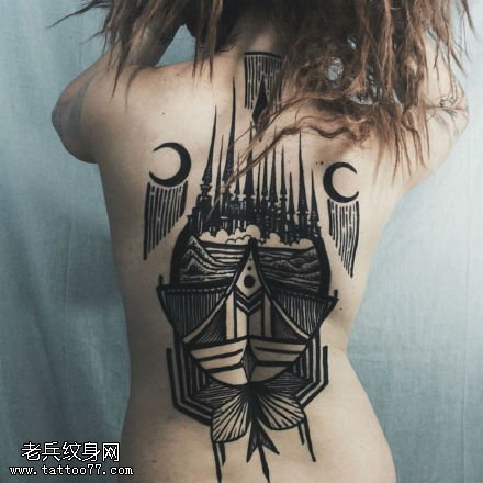 背部城堡图腾纹身图案