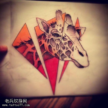 彩色手绘独角兽纹身图案