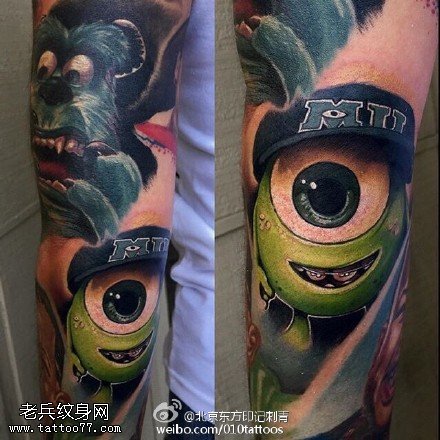腿部的卡通猩猩纹身图案