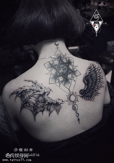 背部的翅膀六芒星纹身图案