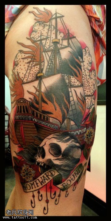 大腿上的帆船骷髅纹身图案