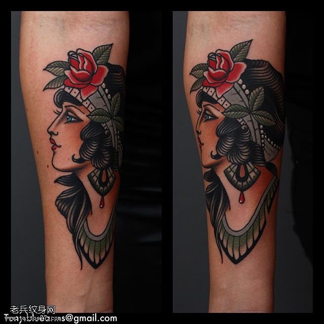 小腿的女神纹身图案