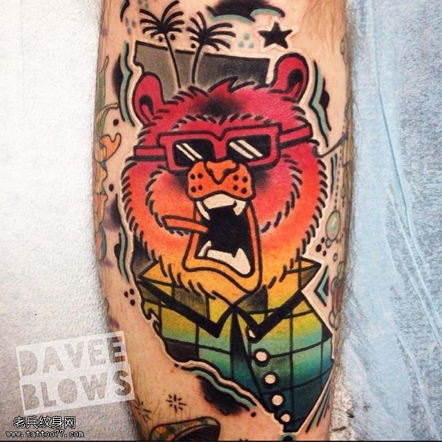 腿部酷酷的狮子纹身图案