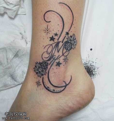 脚踝漂亮的纹身图案