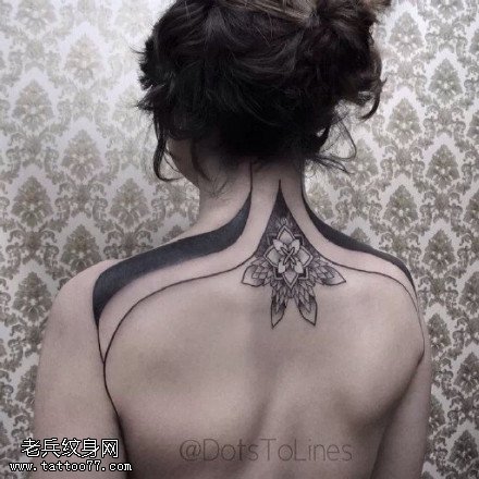 经典时尚黑灰图腾纹身图案