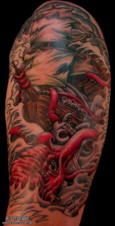 惊险章鱼戏帆船纹身图案