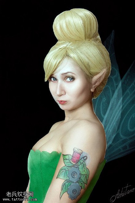 肩部齿轮植物纹身图案