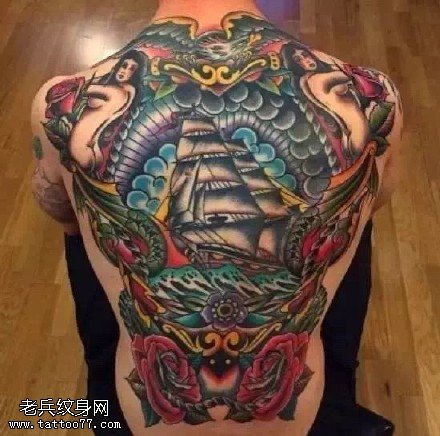 满背花卉帆船纹身图案