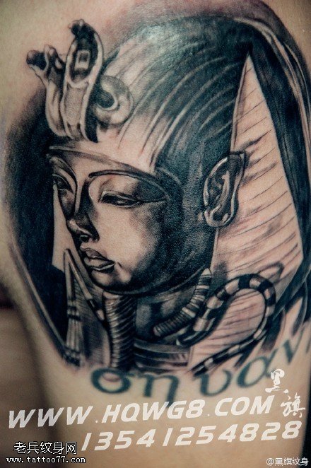 肩膀的法师纹身图案