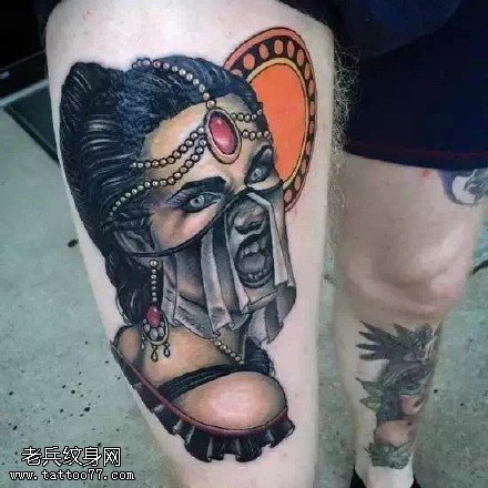 大腿蒙面的女人纹身图案