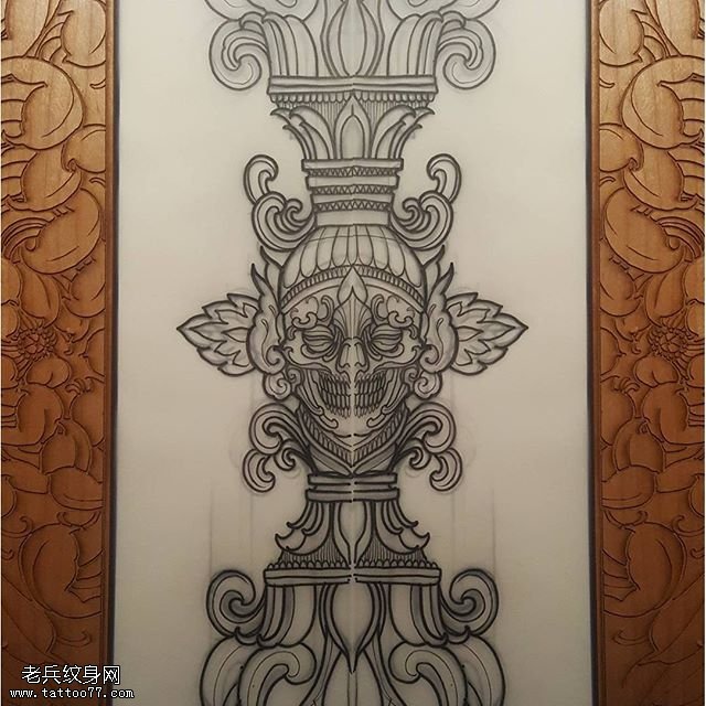 手稿线条花瓶纹身图案