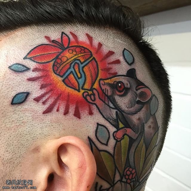 头部果实老鼠纹身图案