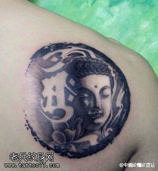 肩膀经典佛纹身图案