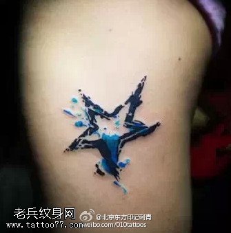 水墨的五角星纹身图案