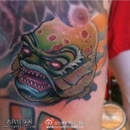 胸前卡通唐狮纹身图案