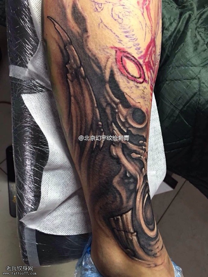 腿部机械腿纹身图案