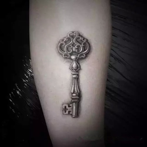 钥匙纹身  不一样的时尚
