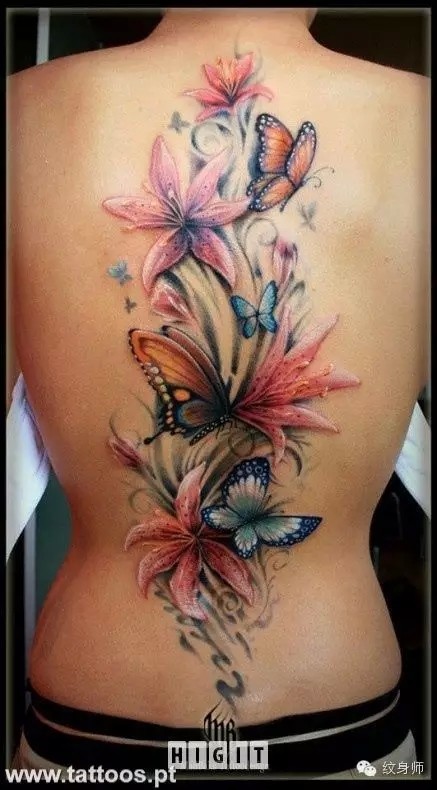 翩翩起舞的蝴蝶纹身