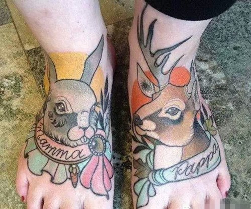 独具趣味的脚背纹身