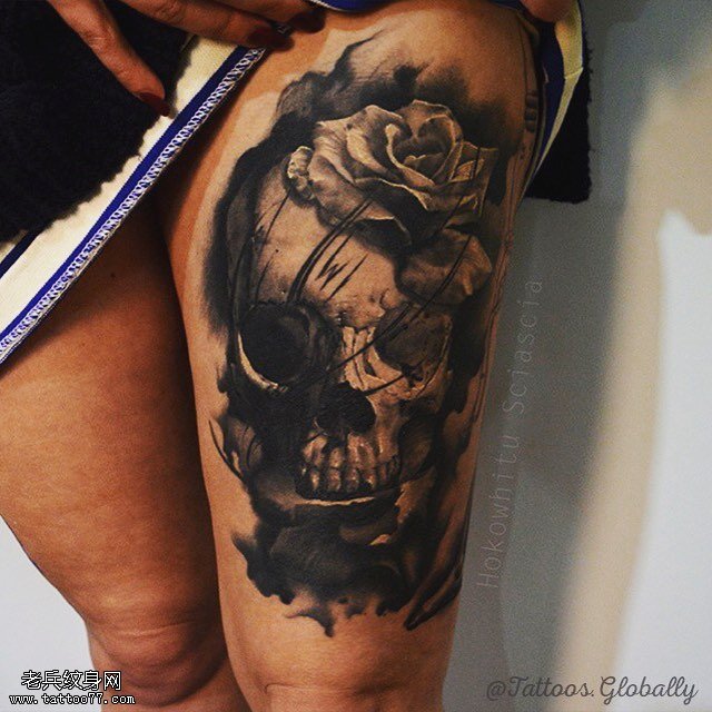 水墨骷髅玫瑰纹身图案