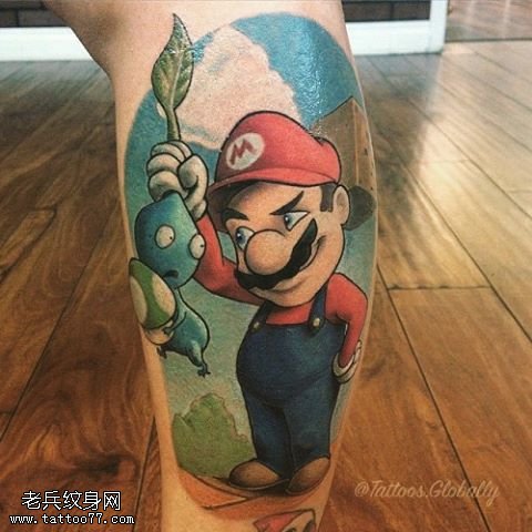 小腿彩绘卡通人纹身图案