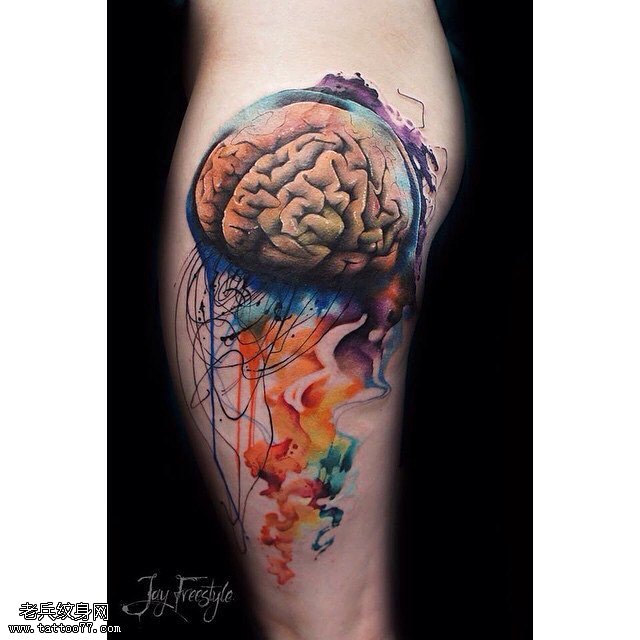 腿部水彩的大脑纹身图案