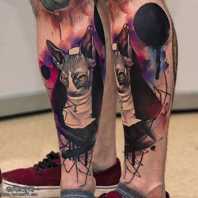 小腿上水彩猫咪纹身图案