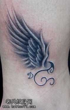 天使翅膀纹身图案