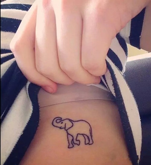 调皮的小象纹身